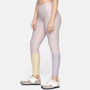 Outdoor Voices Tri tone leggings